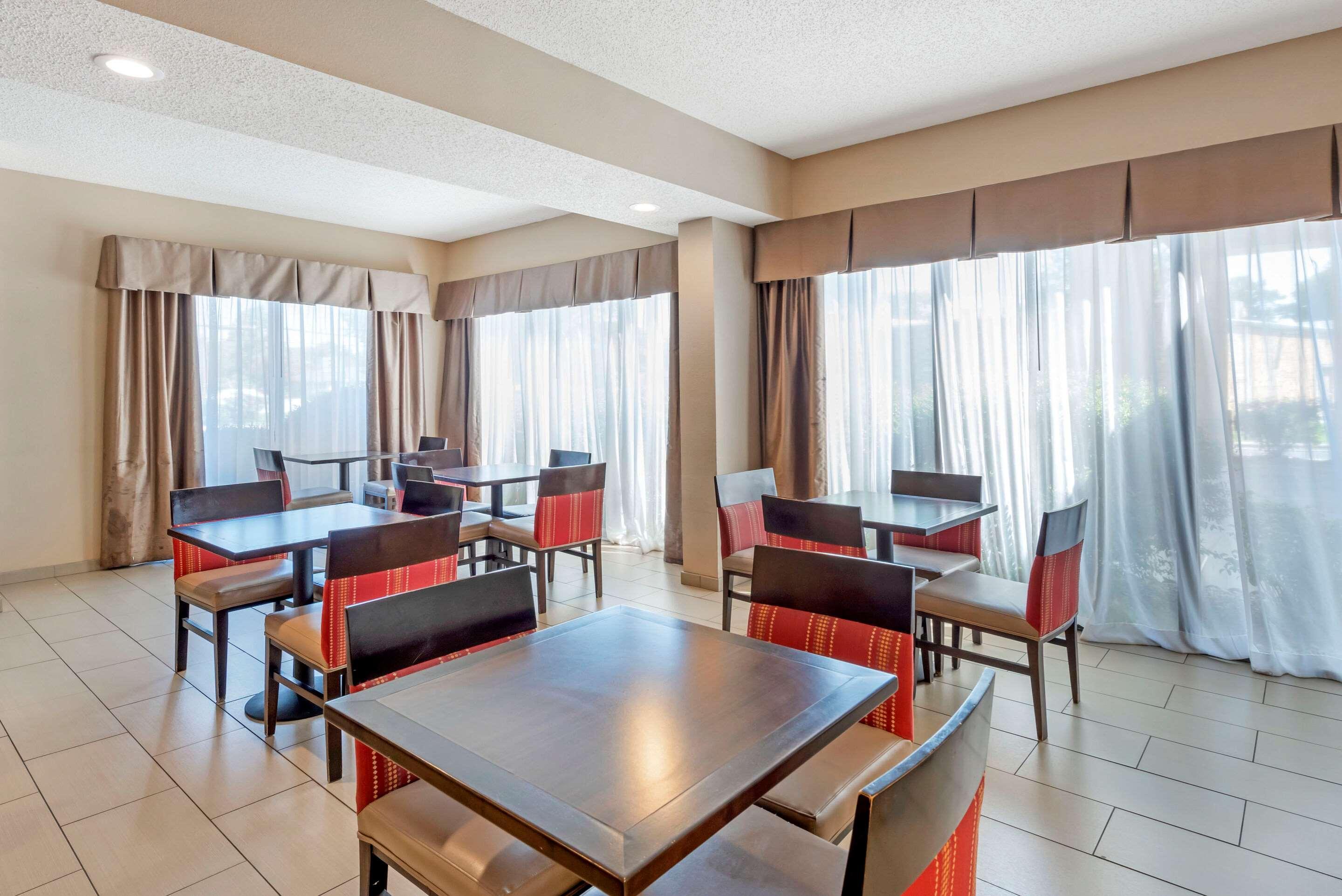 Comfort Inn Elizabeth City Near University Exterior photo